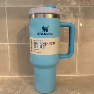 stanley cup tumbler 40oz